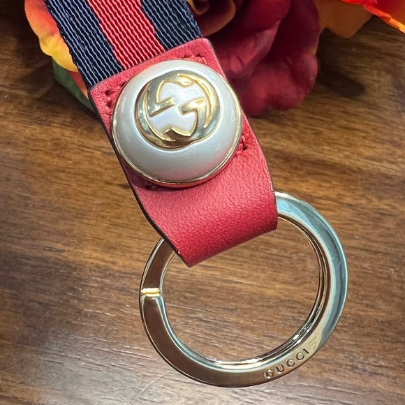 Authentic Gucci Sherryline Key Ring - Full Inclusion - Picture 4 of 9